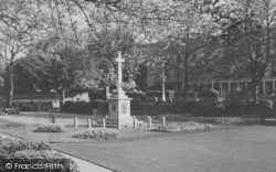 The 1914 Memorial c.1950, Barnstaple