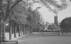 The Church And Avenue c.1950, Barnstaple
