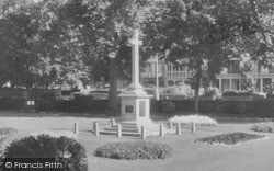 The War Memorial, Rock Park c.1960, Barnstaple