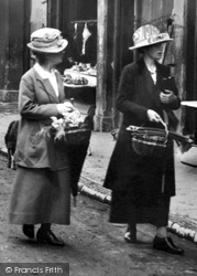 Women In Butchers Row 1919, Barnstaple