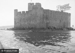 Kismul Castle 1960, Barra