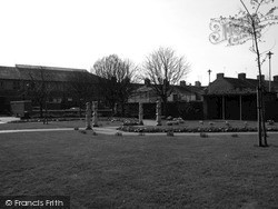 Barrow-In-Furness, Coronation Gardens, Abbey Road 2004, Barrow-In-Furness