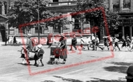 Barrow-In-Furness, Mothers And Children, Abbey Road 1934, Barrow-In-Furness