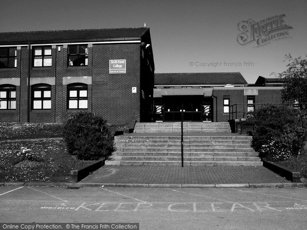 Photo of Barrow In Furness, Sixth Form College 2004