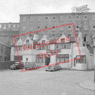 White Bear Inn 1954, Barrowford