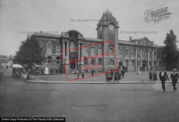 Photo of Barry, Council Buildings 1925