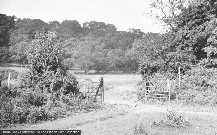 Photo of Barry, Porth Kerry Park c.1931