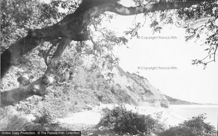Photo of Barry, Porth Kerry Park, Pebble Beach c.1931