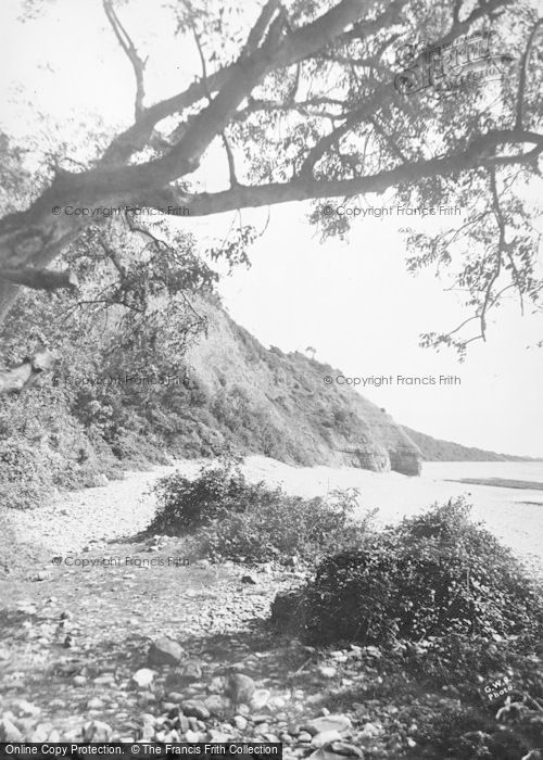 Photo of Barry, Porth Kerry Park, Pebble Beach c.1931