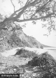 Porth Kerry Park, Pebble Beach c.1931, Barry