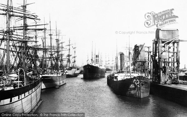 Barry, The Docks 1899