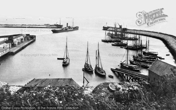 Photo of Barry, The Harbour 1910