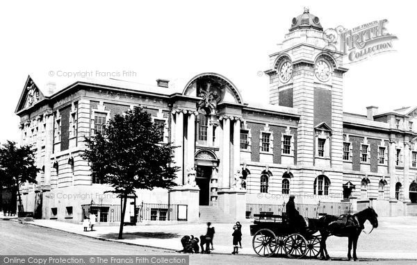 Photo of Barry, Town Hall 1910