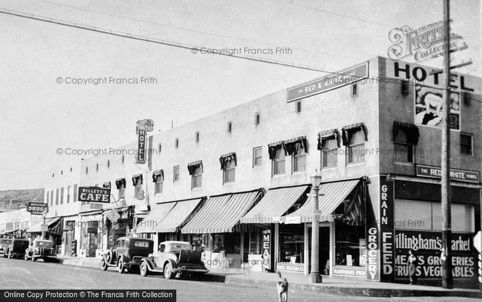 Photo of Barstow, Route 66, Hotel Melrose c.1935