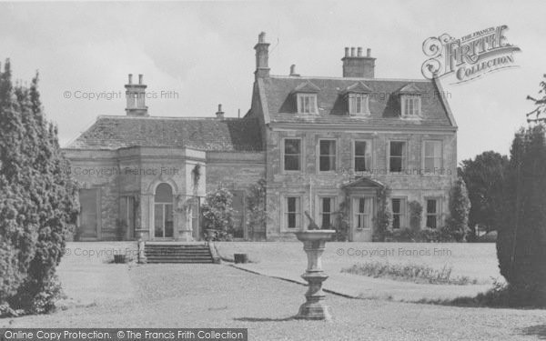 Photo of Barton Seagrave, Barton Hall c.1955
