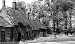 Old Cottages c.1955, Barton Seagrave