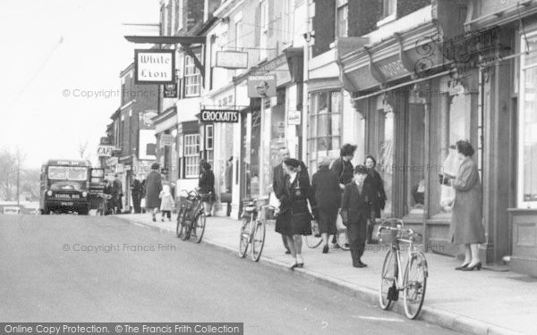Photo of Barton Upon Humber, People, Market Place c.1960