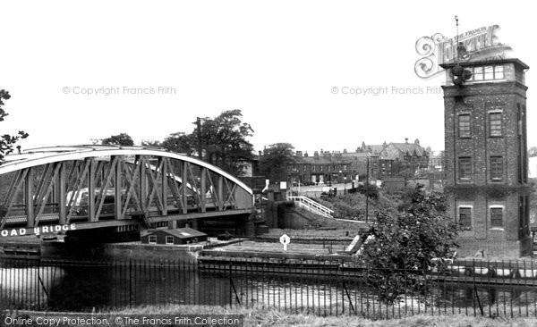 Photo of Barton upon Irwell, Barton Bridge Road c1965