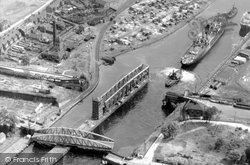 Barton Upon Irwell, The Manchester Ship Canal c.1965, Barton Upon Irwell