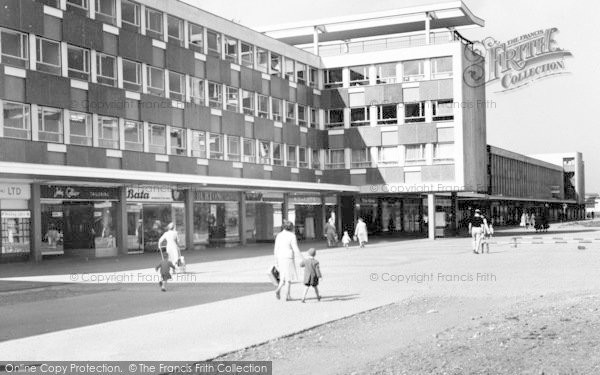 Photo of Basildon, Town Square, Keay House c.1960