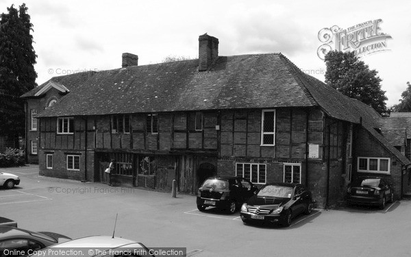 Photo of Basingstoke, Church Cottage, Church Square 2011