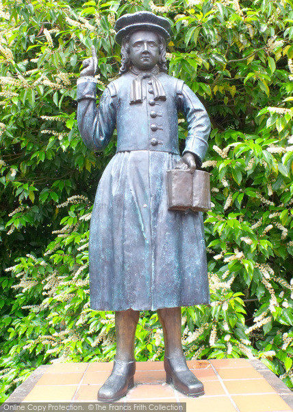 Photo of Basingstoke, Cross Street, The Blue Coat Boy Statue 2011