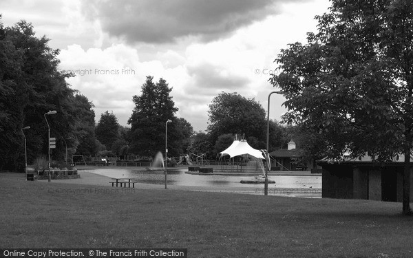 Photo of Basingstoke, Eastrop Park 2011