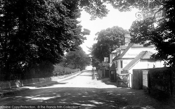 Photo of Basingstoke, London Road And The White Hart Inn 1898