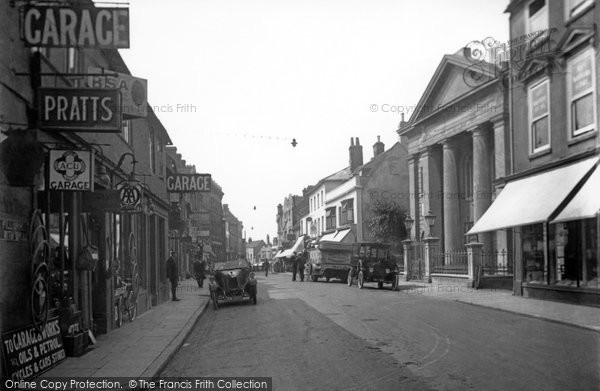 Photo of Basingstoke, London Street c.1930