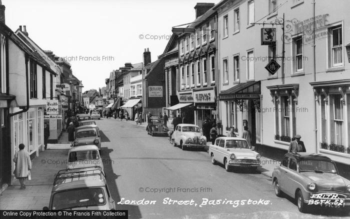 Photo of Basingstoke, London Street c.1960