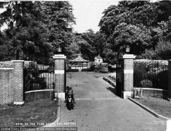 Photo of Basingstoke, The War Memorial Park Gates c.1955