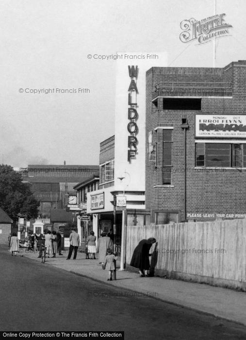 Photo of Basingstoke, Waldorf Cinema c.1955