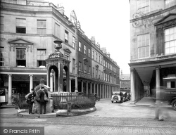 Mineral Water Fountain And Bath Street 1935, Bath