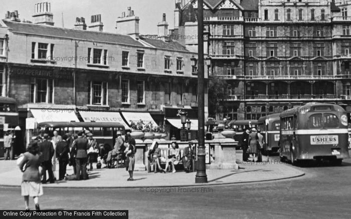 Photo of Bath, North Parade Bus Station c.1950