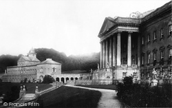 Prior College 1902, Bath