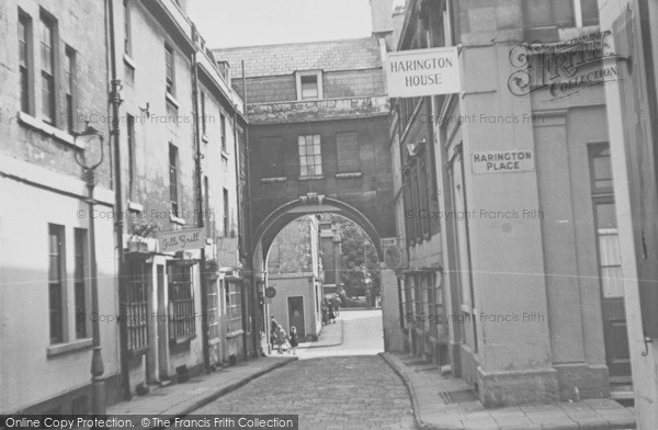 Photo of Bath, Queen Street c.1950