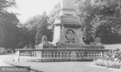 Queen Victoria Memorial c.1965, Bath