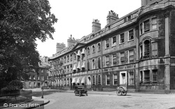St James Square 1929, Bath