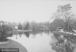 Victoria Park 1890, Bath
