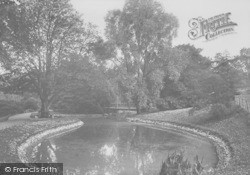 Victoria Park 1909, Bath