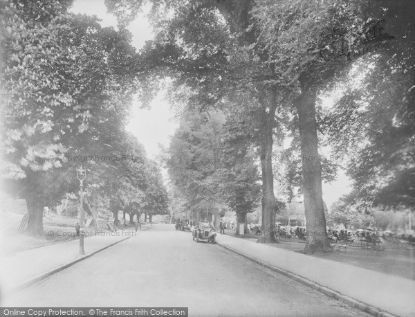 Photo of Bath, Victoria Park Avenue 1925