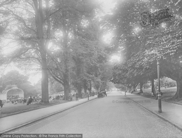 Photo of Bath, Victoria Park Avenue And Bandstand 1925