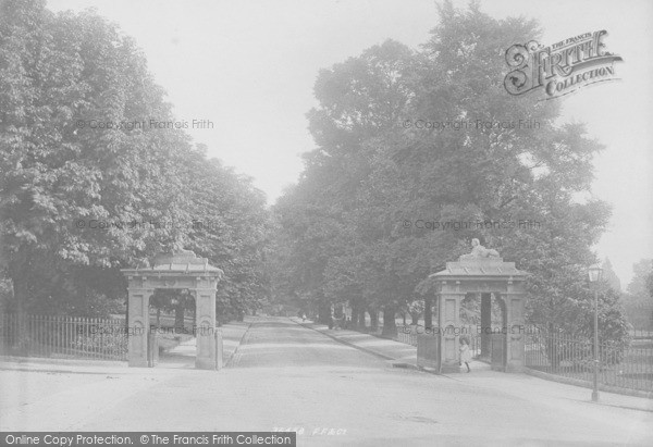 Photo of Bath, Victoria Park Gates 1895