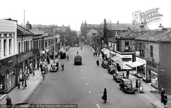 Photo of Batley, Commercial Street c.1955