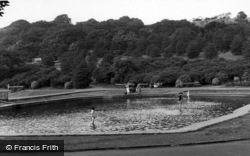 Paddling Pool, Wilton Park c.1955, Batley