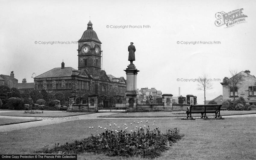 Batley, War Memorial and Library c1955