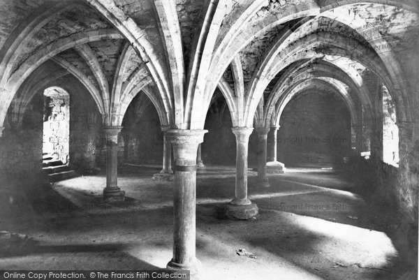Photo of Battle, Abbey, The Crypt 1910