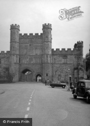 Abbey, The Gatehouse 1952, Battle