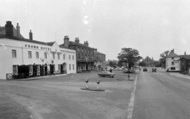 The Crown Hotel c.1960, Bawtry
