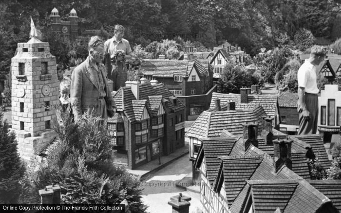 Photo of Beaconsfield, Bekonscot Model Village c.1955